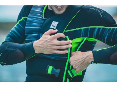 130-3-244921001_action image